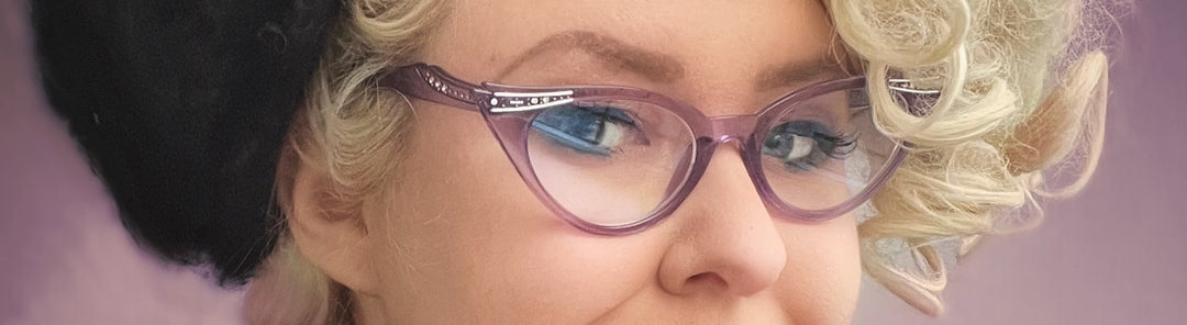 Betty with blue light lenses – one style fits all?
